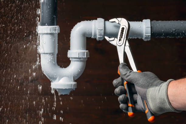 Professional Drain Cleaning technician working in Grimstead, VA